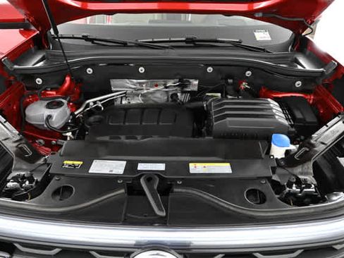 Used 2024 Volkswagen Atlas SEL Premium R-Line AWD/4WD image 32