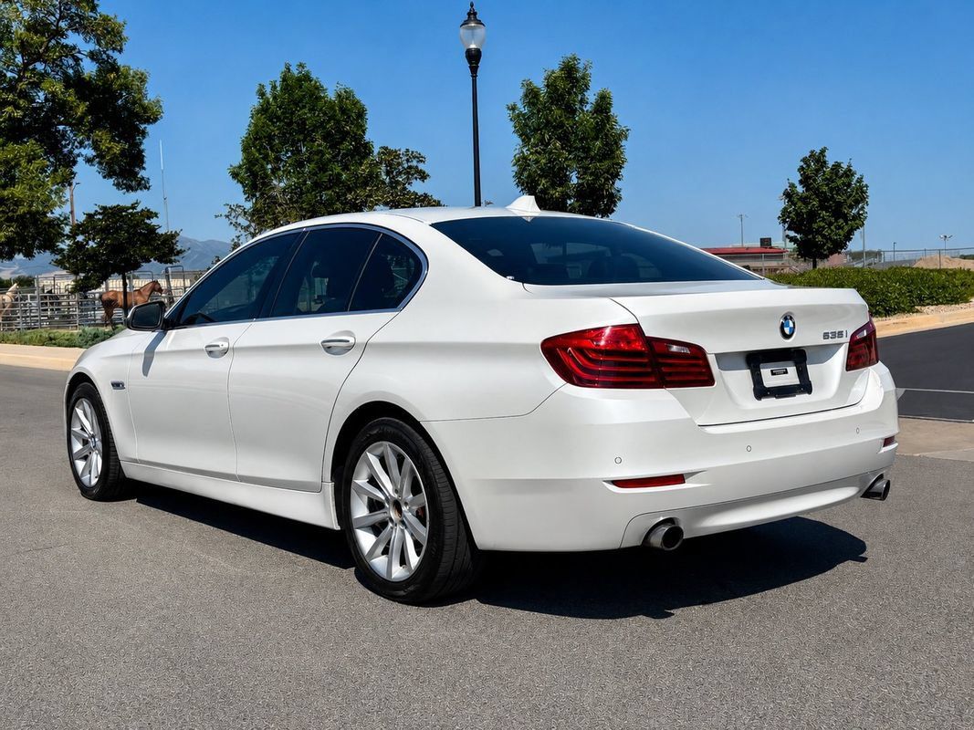 Used 2014 BMW 535i Sedan RWD image 3