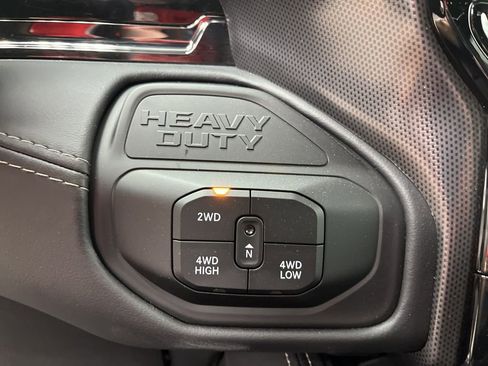 New 2026 RAM 2500 Limited AWD/4WD image 16