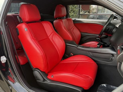 Used 2020 Dodge Challenger SRT Hellcat image 34