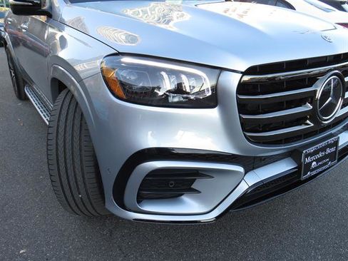 Used 2025 Mercedes-Benz GLS 450 4MATIC image 27