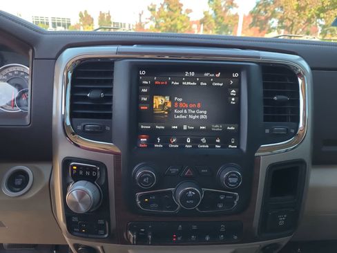 Used 2018 RAM 1500 Laramie w/ Convenience Group image 24