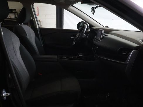 Used 2023 Nissan Rogue SV AWD/4WD image 9