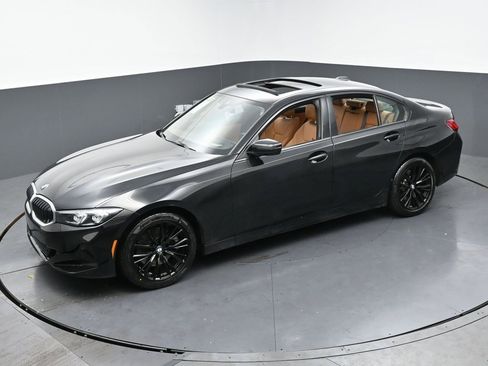 Used 2023 BMW 330i xDrive Sedan w/ Premium Package image 46