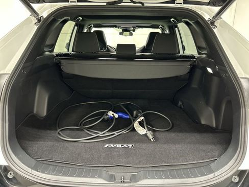 Used 2023 Toyota RAV4 SE w/ Weather & Moonroof Package AWD/4WD image 22