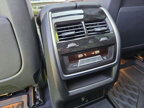 Used 2022 BMW X5 xDrive40i w/ Parking Assistance Package image 27