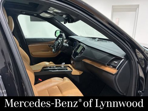 Used 2018 Volvo XC90 T8 Inscription w/ Luxury Package AWD/4WD image 18