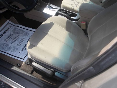 Used 2008 Hyundai Elantra GLS FWD image 9
