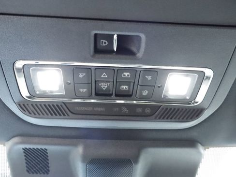 Used 2023 Ford F350 Lariat w/ Lariat Ultimate Package AWD/4WD image 39