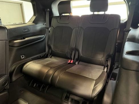 Used 2024 Jeep Grand Cherokee L Altitude AWD/4WD image 29