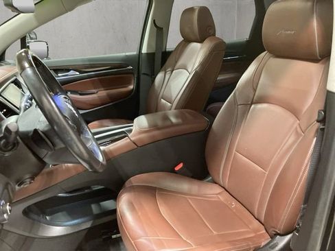 Used 2019 Buick Enclave Avenir w/ Avenir Technology Package image 11