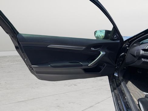 Used 2018 Honda Civic Si image 3