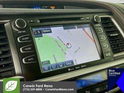 Used 2018 Toyota Highlander XLE AWD/4WD image 16