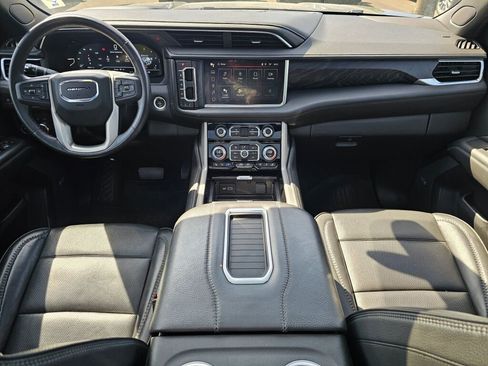 Used 2022 GMC Yukon Denali w/ Max Trailering Package AWD/4WD image 9