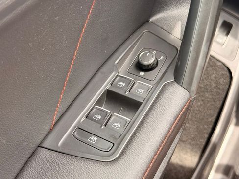 Used 2024 Volkswagen Tiguan Wolfsburg Edition AWD/4WD image 28