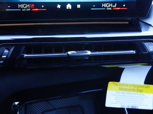 Certified 2025 BMW X2 xDrive28i image 26