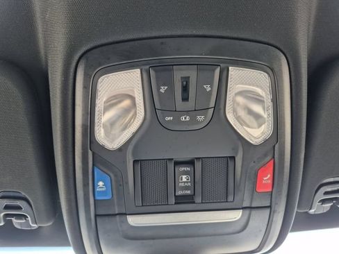 Used 2022 RAM 1500 Big Horn AWD/4WD image 29