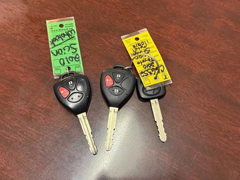 Used 2010 Scion xB image 14