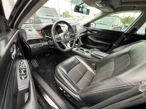 Used 2019 Nissan Altima 2.5 SR w/ SR Premium Package AWD/4WD image 7
