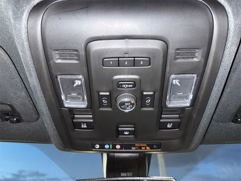 Used 2021 Chevrolet Tahoe RST w/ Luxury Package image 18