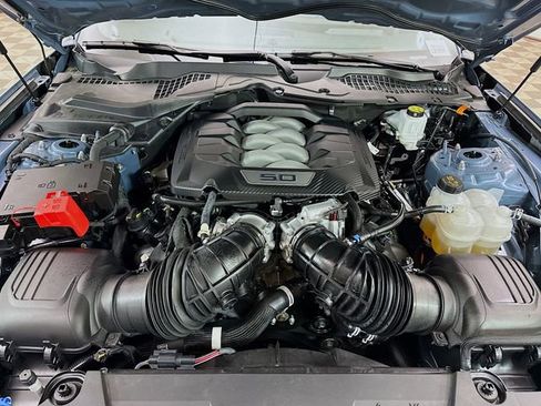 Used 2025 Ford Mustang GT Premium RWD image 28