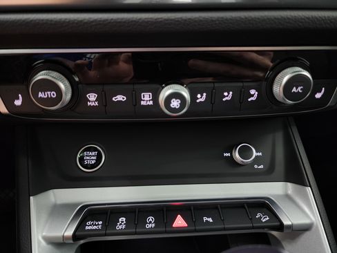 Used 2023 Audi Q3 2.0T Premium image 48