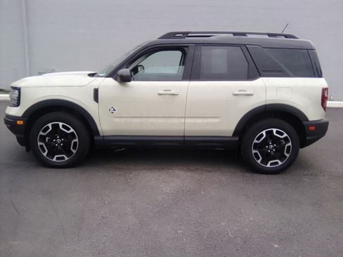Used 2024 Ford Bronco Sport Outer Banks w/ Tech Package AWD/4WD image 7