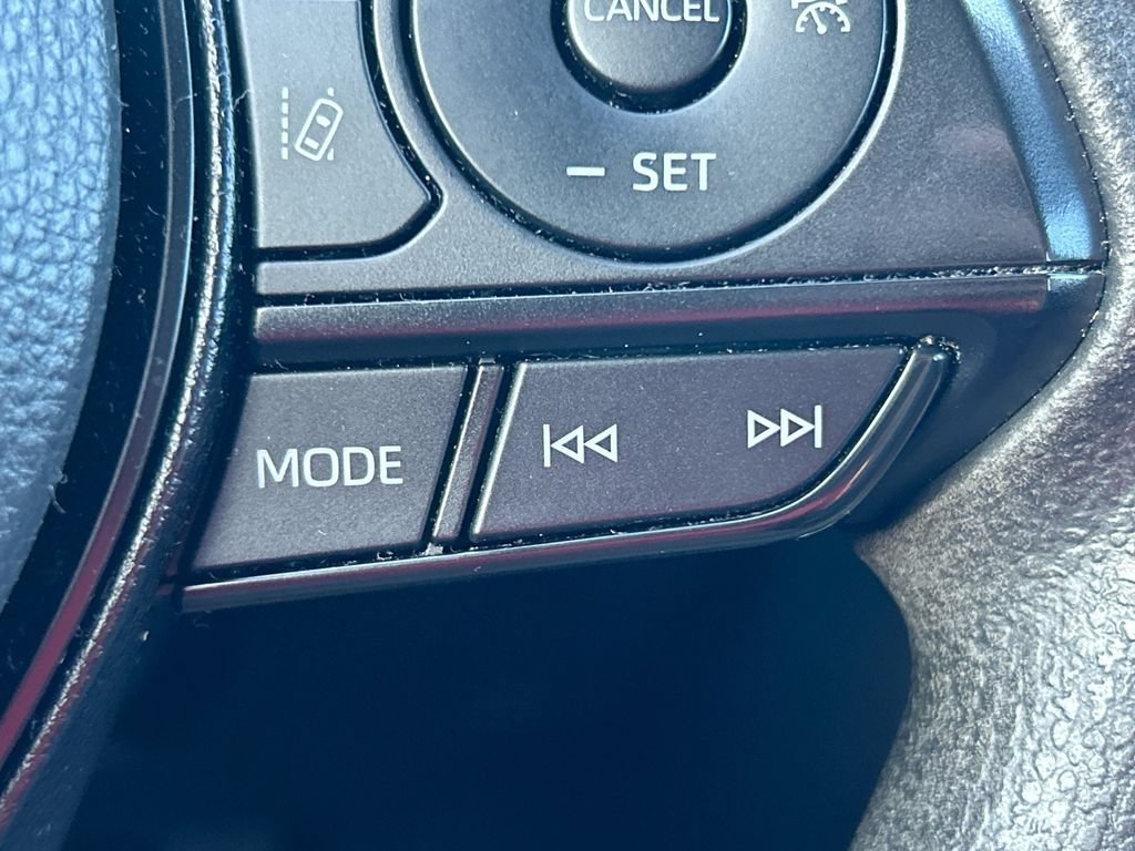 Used 2024 Toyota RAV4 XLE FWD image 17