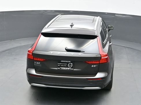 Used 2025 Volvo V60 B5 Cross Country Plus AWD/4WD image 36