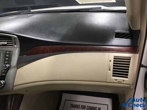 Used 2011 Toyota Avalon Limited image 36