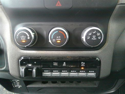 Used 2020 RAM 2500 Tradesman image 15