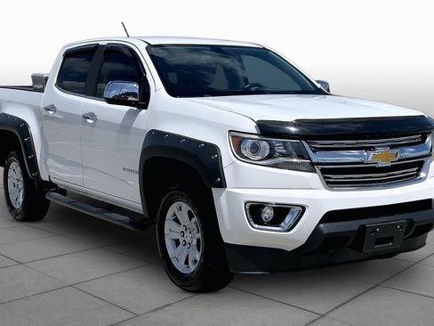 Used 2018 Chevrolet Colorado LT w/ Luxury Package, Chrome RWD image 3