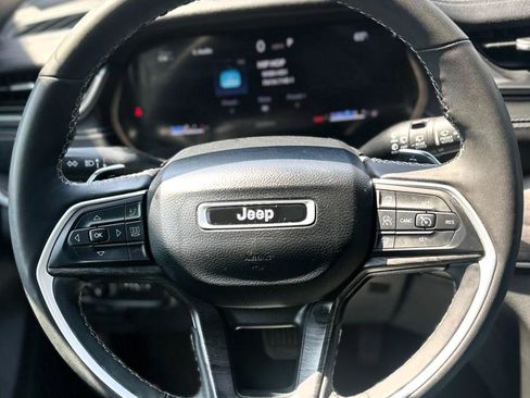 Used 2024 Jeep Grand Cherokee L Limited w/ Luxury Tech Group II image 14