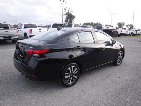 Used 2024 Nissan Versa SV image 2