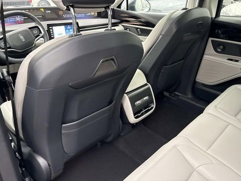 New 2026 Lincoln Nautilus Premier w/ Equipment Group 102A AWD/4WD image 17