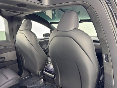 Used 2022 Tesla Model X Plaid image 39