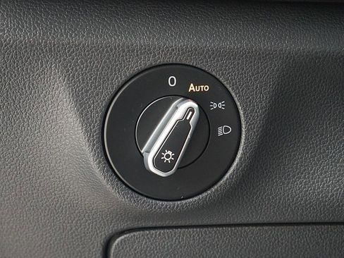 Used 2024 Volkswagen Jetta Sport image 27