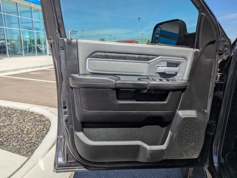 Used 2020 RAM 2500 Big Horn w/ Level 1 Equipment Group AWD/4WD image 10