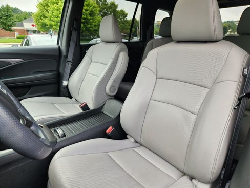 Certified 2023 Honda Passport EX-L image 7