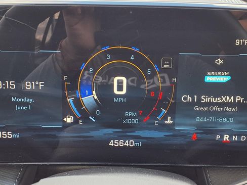 Used 2025 Chevrolet Equinox LT FWD image 13