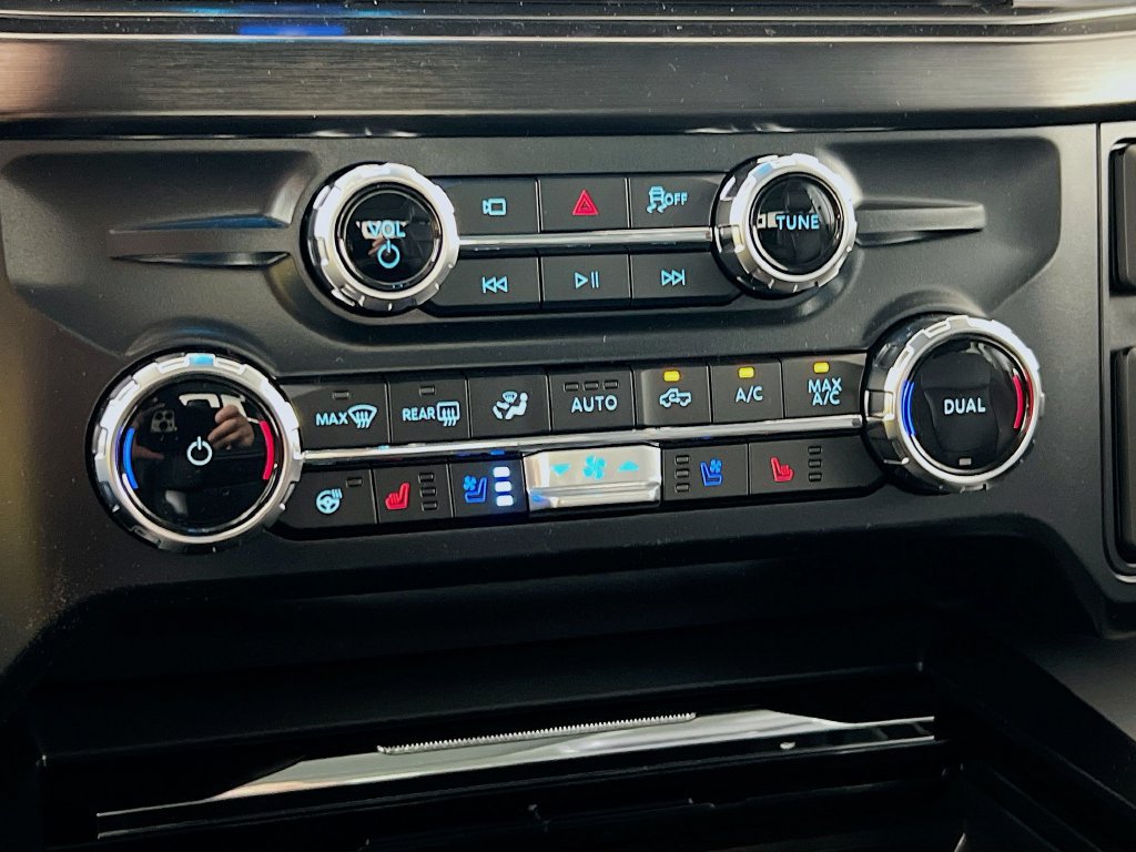 New 2026 Ford F350 Lariat w/ Lariat Premium Package AWD/4WD image 9