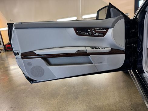 Used 2011 Mercedes-Benz CL 550 4MATIC image 48