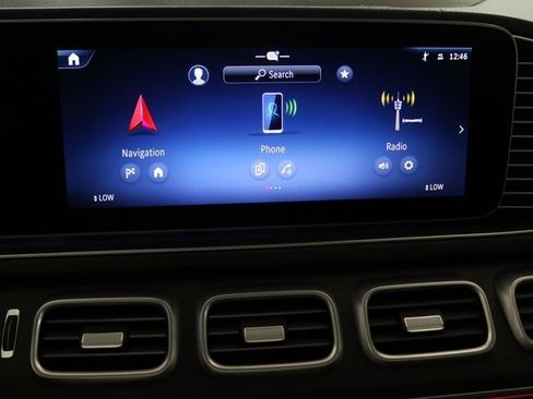 Used 2025 Mercedes-Benz GLS 450 4MATIC image 7