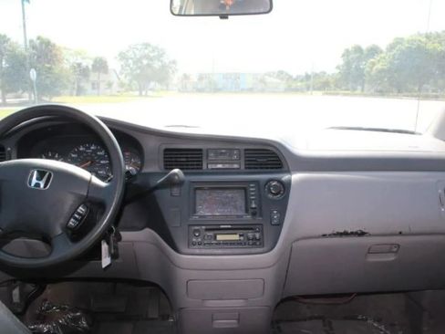 Used 2002 Honda Odyssey EX-L image 10