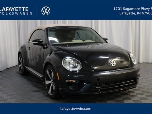 Used 2015 Volkswagen Beetle R-Line image 1