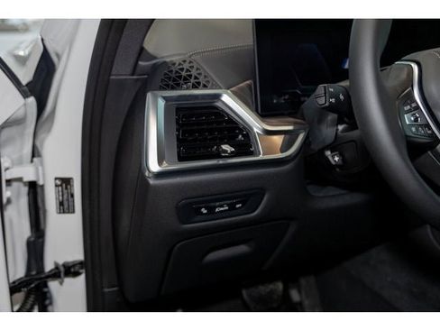 New 2026 BMW X5 xDrive50e w/ Premium Package image 54