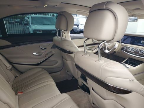 Used 2019 Mercedes-Benz S 560 Sedan w/ AMG Line Exterior image 35