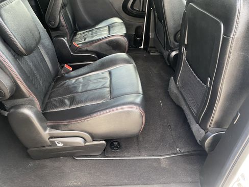 Used 2019 Dodge Grand Caravan GT FWD image 8