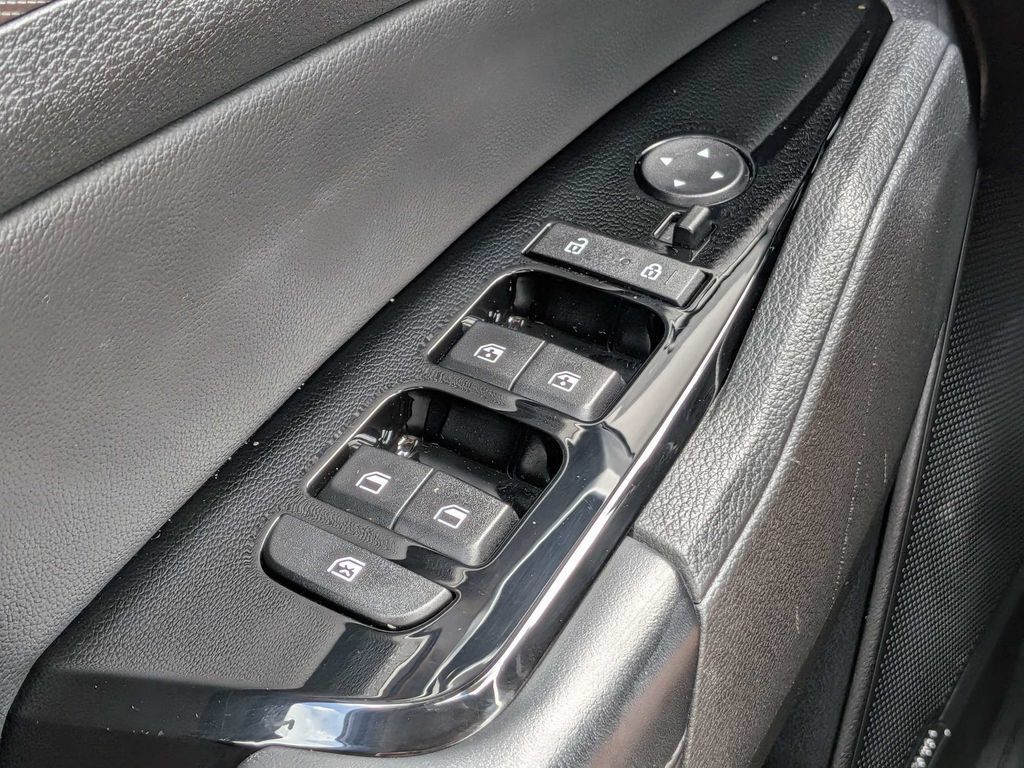 Used 2023 Kia Sportage SX FWD image 27