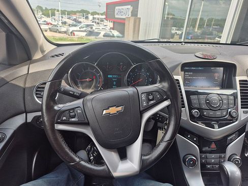 Used 2014 Chevrolet Cruze LT w/ Sun, Sound and Sport Package FWD image 16